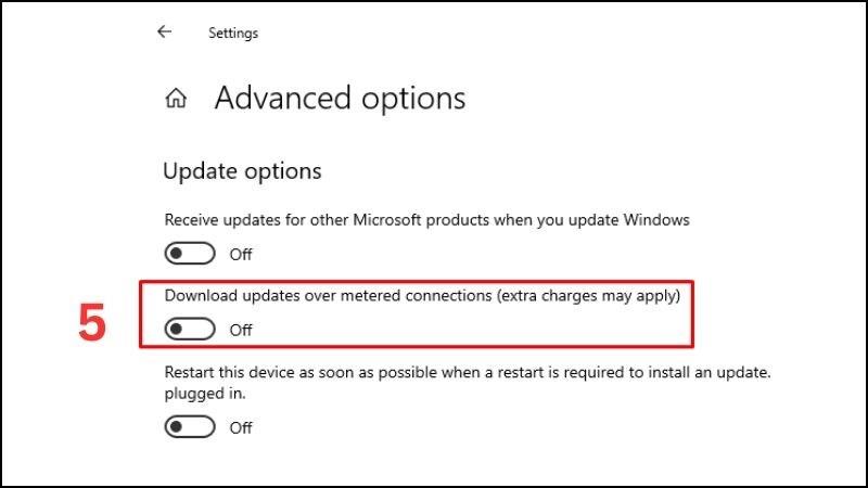 Chuyển thiết lập Download updates over metered connections từ trạng th&aacute;i On sang Off