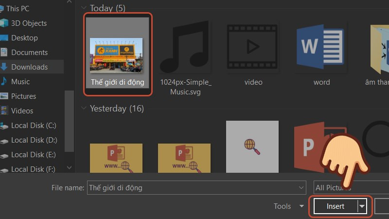 Chọn ảnh và Insert