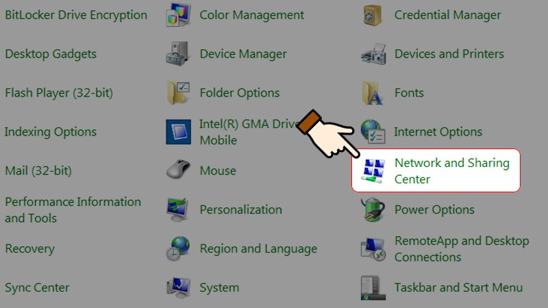 Chọn Network and Sharing Center