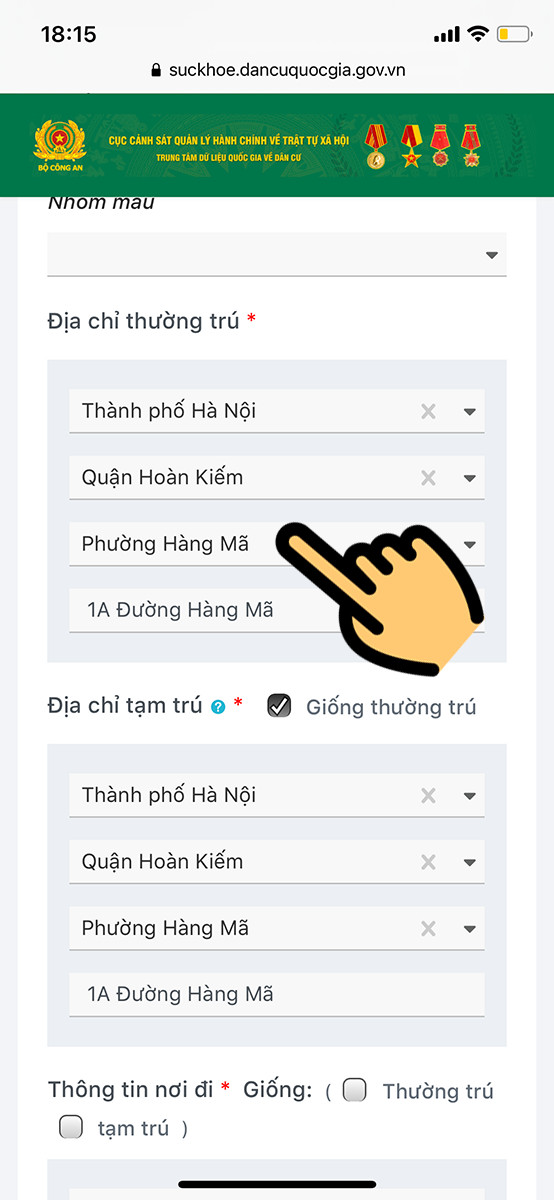 Nhập địa chỉ thường trú và địa chỉ tạm trú