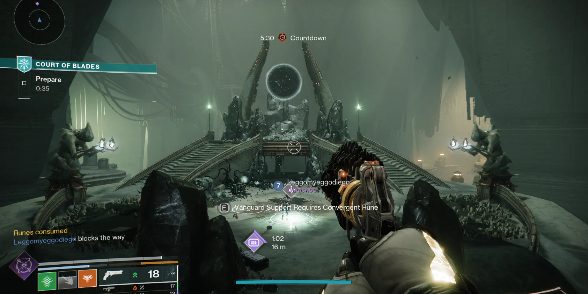 Giao tranh với boss trong một màn chơi Court of Blades Destiny 2