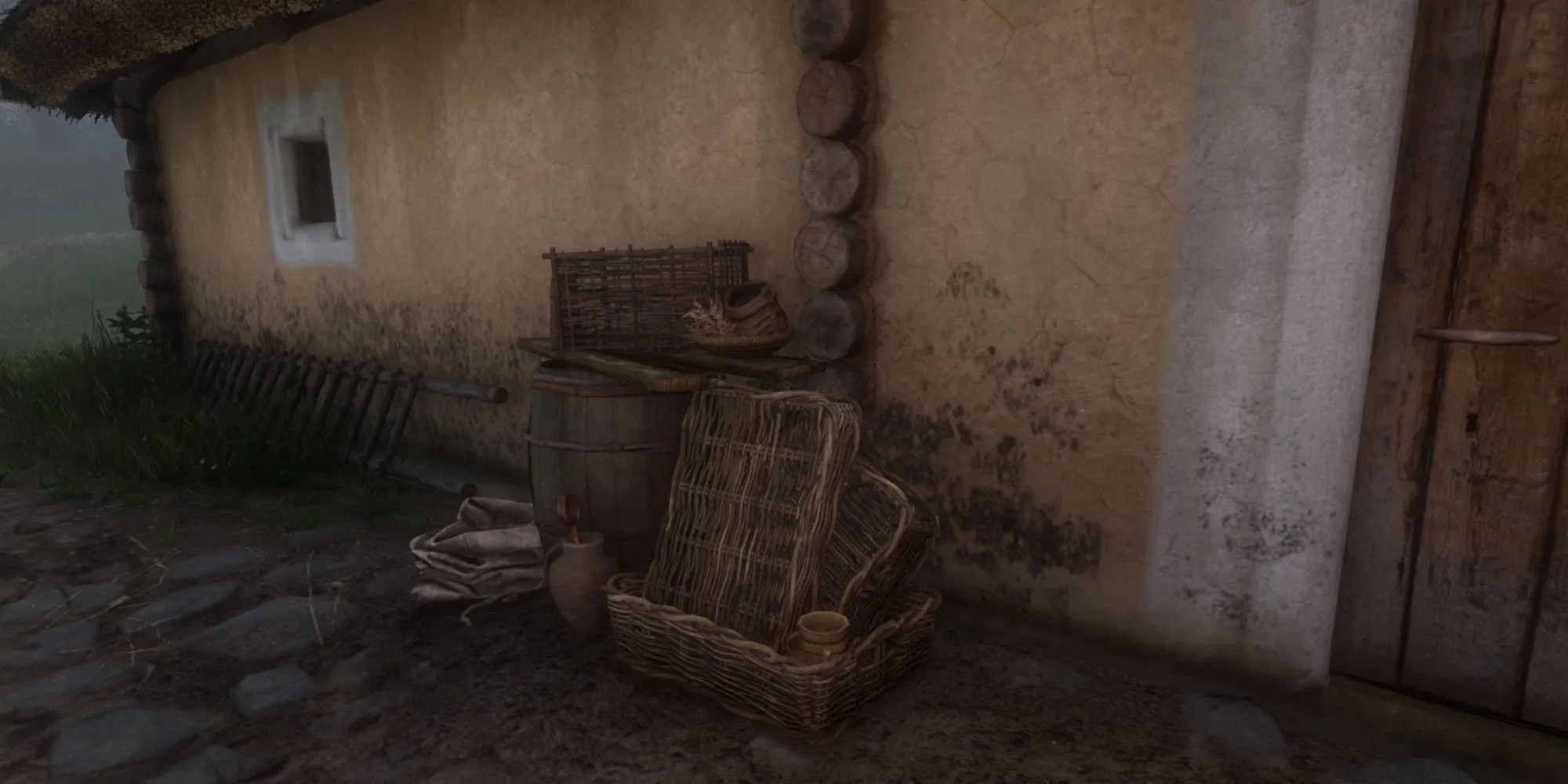 Henry và Smil thảo luận về việc thu thập vật phẩm tại nhà của Smil ở Bohunowitz trong Kingdom Come Deliverance 2