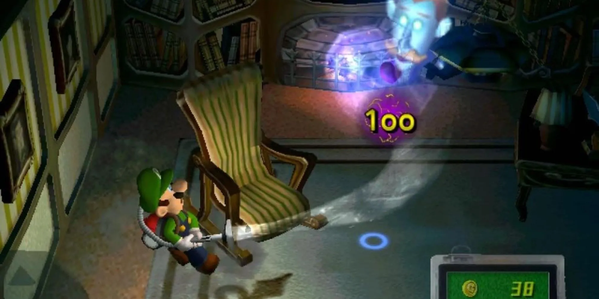 Luigi khám phá biệt thự ma ám trong Luigi's Mansion GameCube với đèn pin và máy hút bụi Poltergust 3000