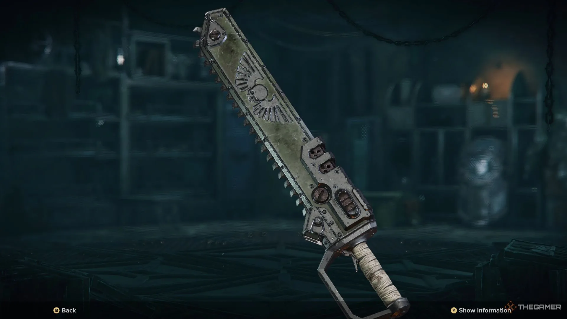 Cận cảnh Assault Chainsword, vũ khí cận chiến biểu tượng của 40k trong Darktide.