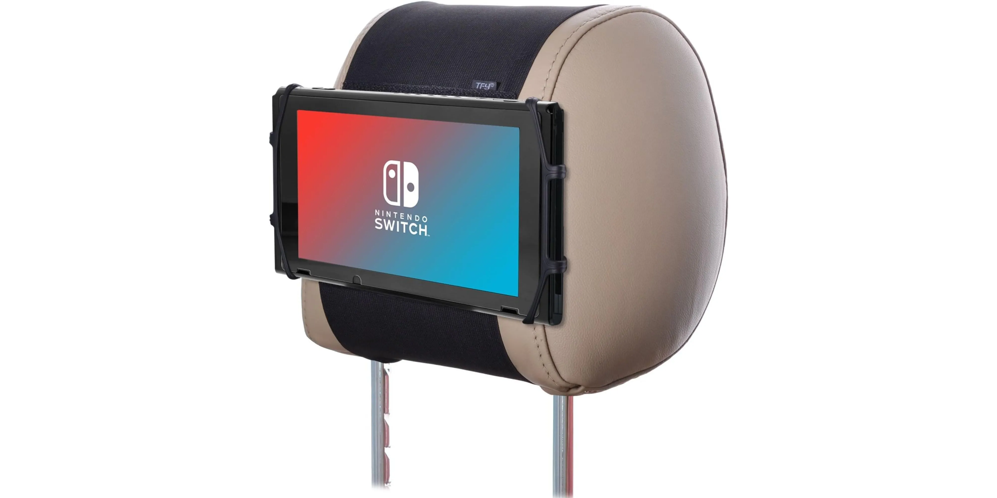 Tay cầm Nintendo Switch gắn trên giá đỡ phía sau tựa đầu ghế ô tô, giúp game thủ giải trí trên những chuyến đi dài.